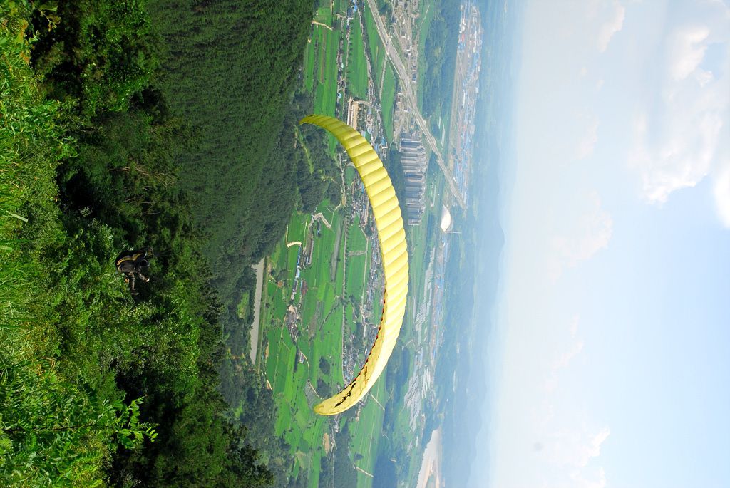 100808D10_0218para.jpg