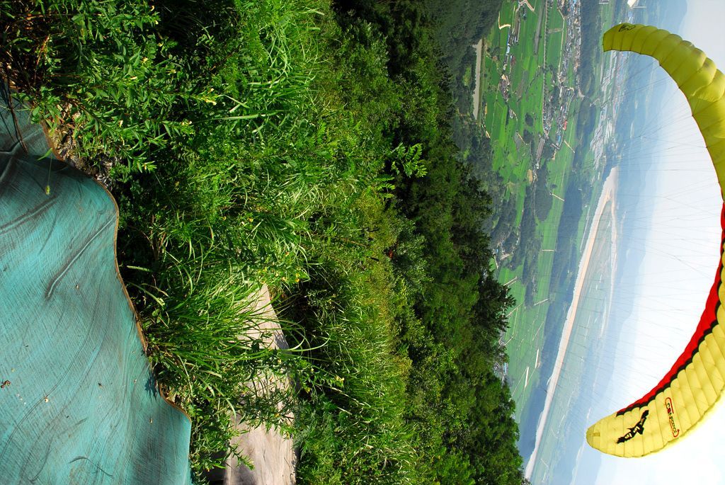 100808D10_0215para.jpg