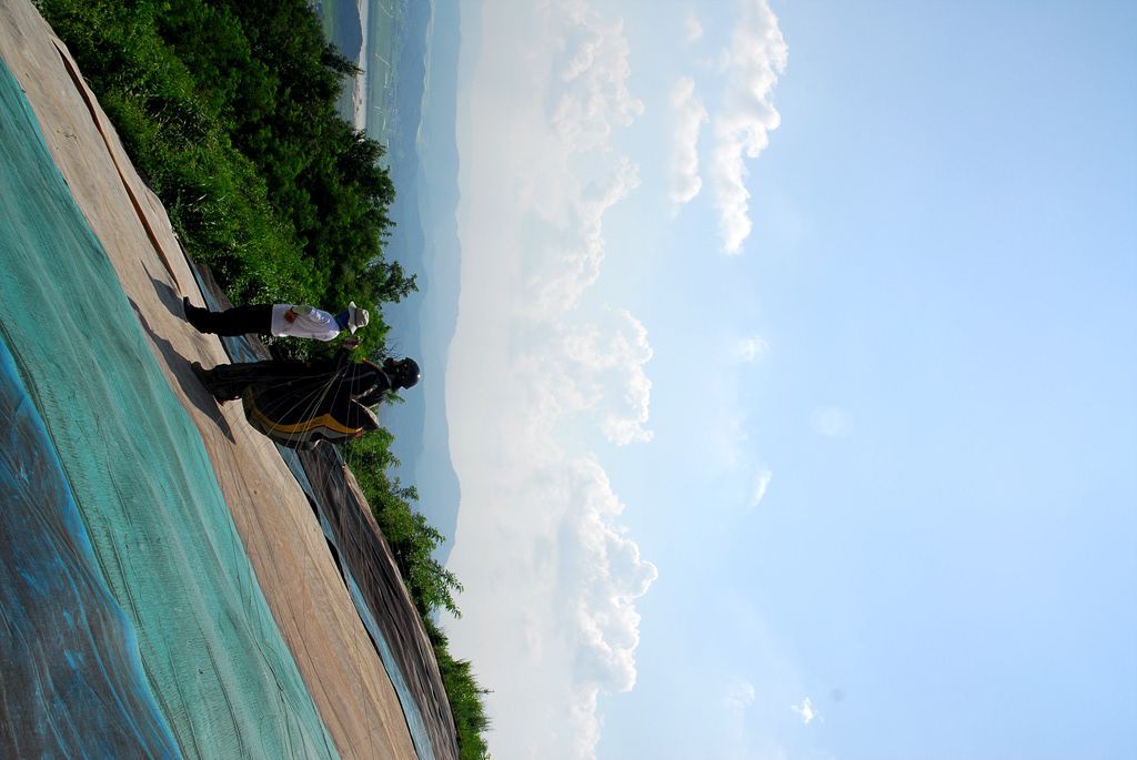 100808D10_0198para.jpg
