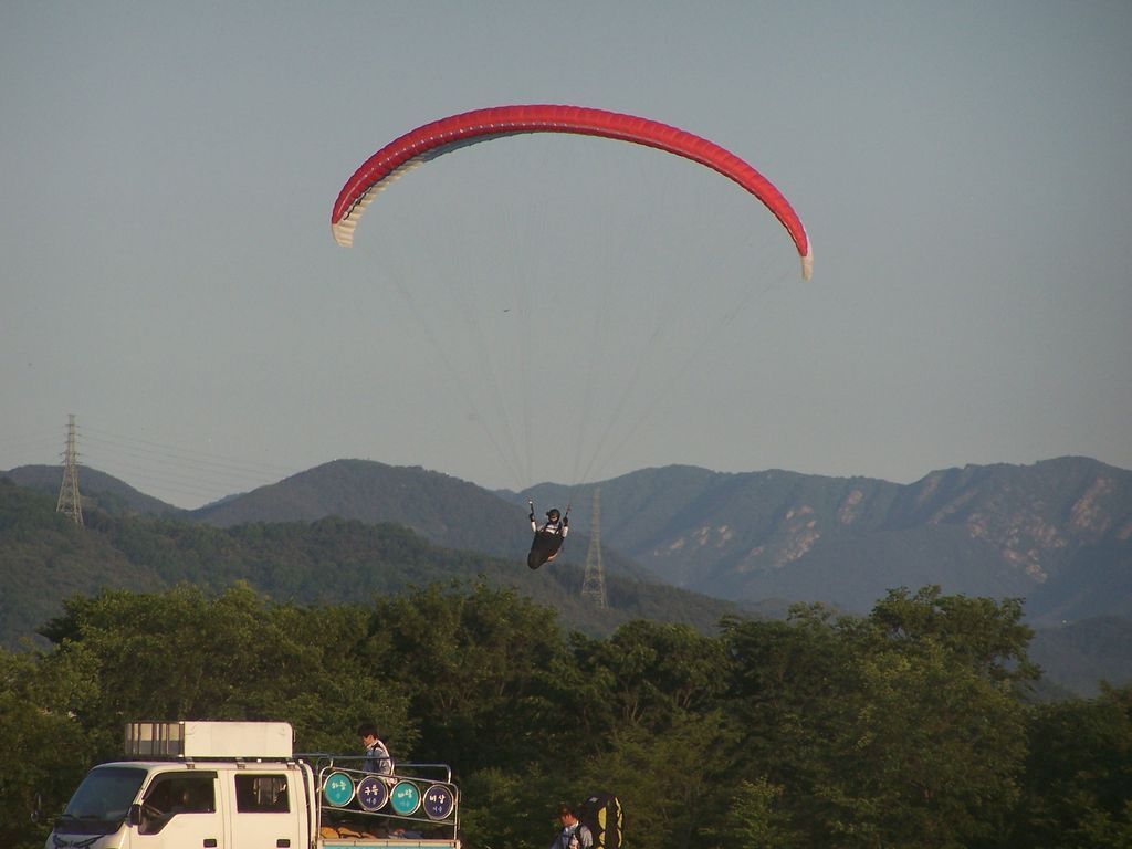 100B2010-0.jpg