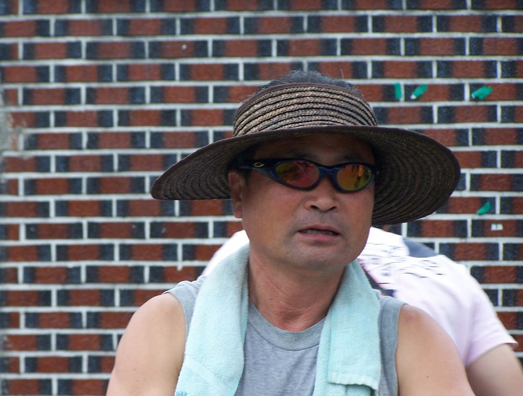 100_2767-r.jpg