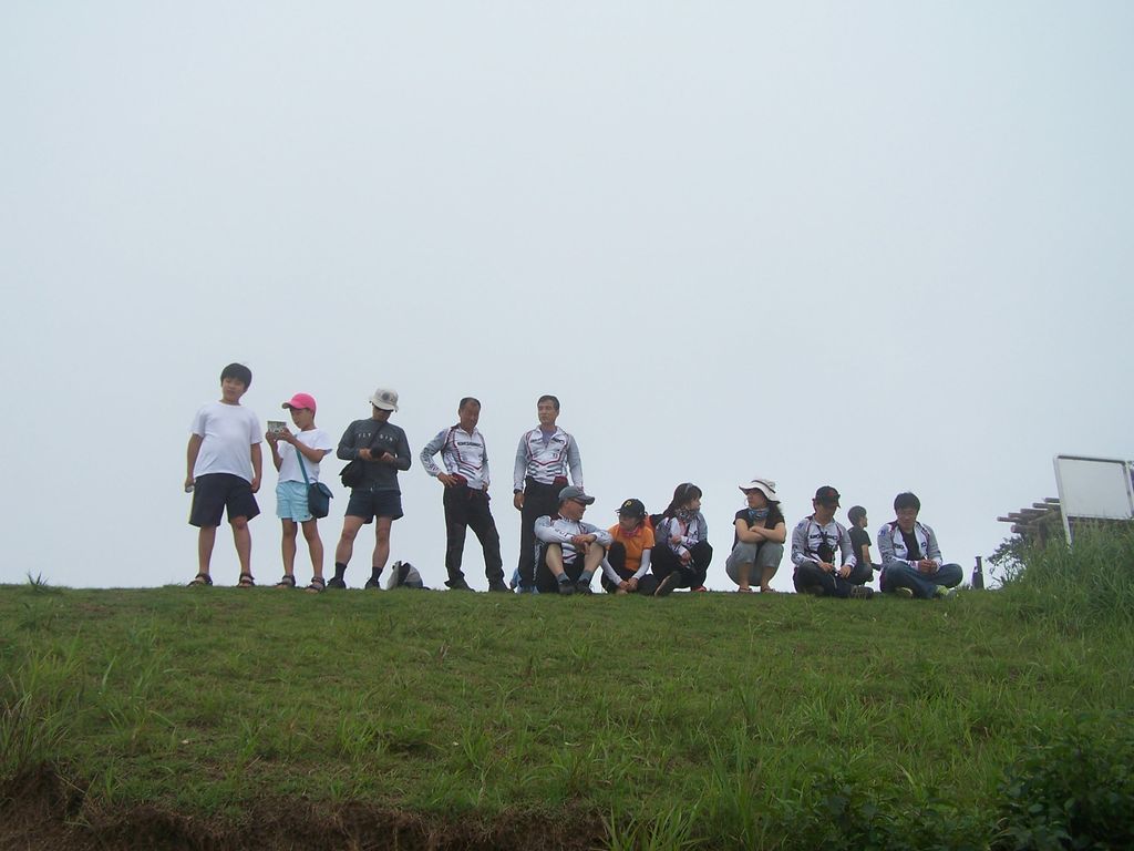 100B2850-r.jpg