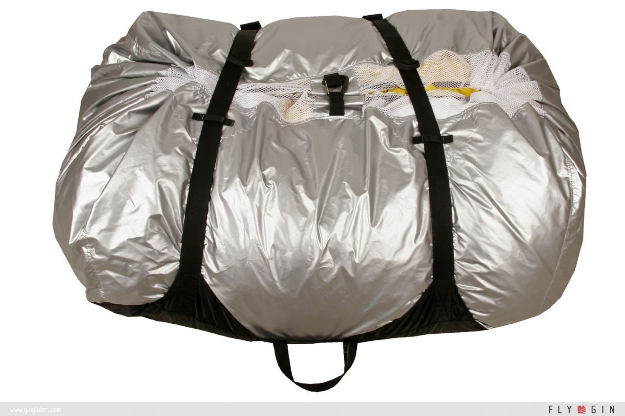 1028632496_RlqHj4JF_g_light-fastpacking-bag01[1].jpg